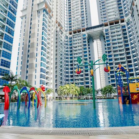 Апартаменти Atlantis 8-12Pax/Netflix/Video Game/5Min To Jonker Malacca Екстер'єр фото