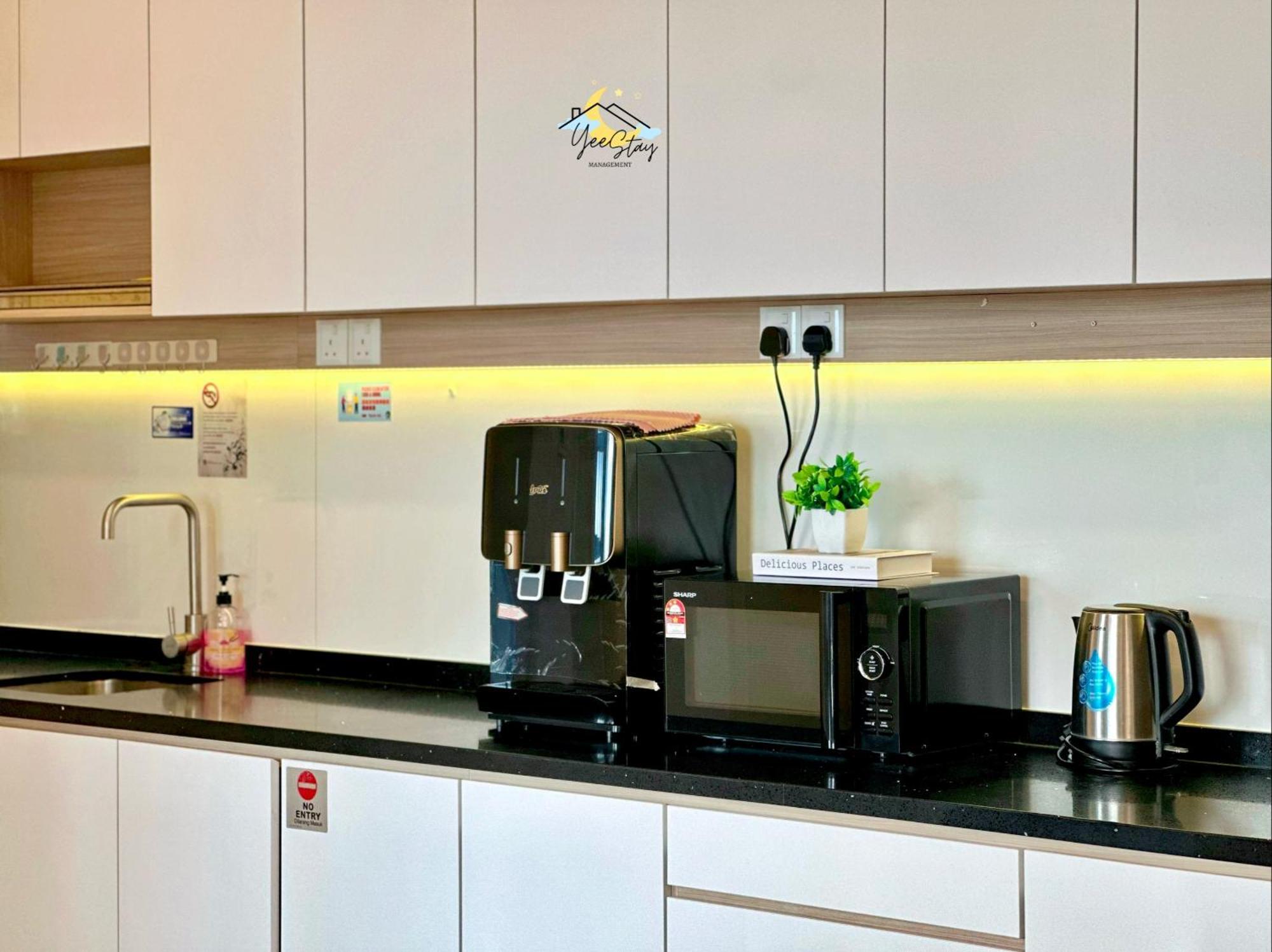 Апартаменти Atlantis 8-12Pax/Netflix/Video Game/5Min To Jonker Malacca Екстер'єр фото